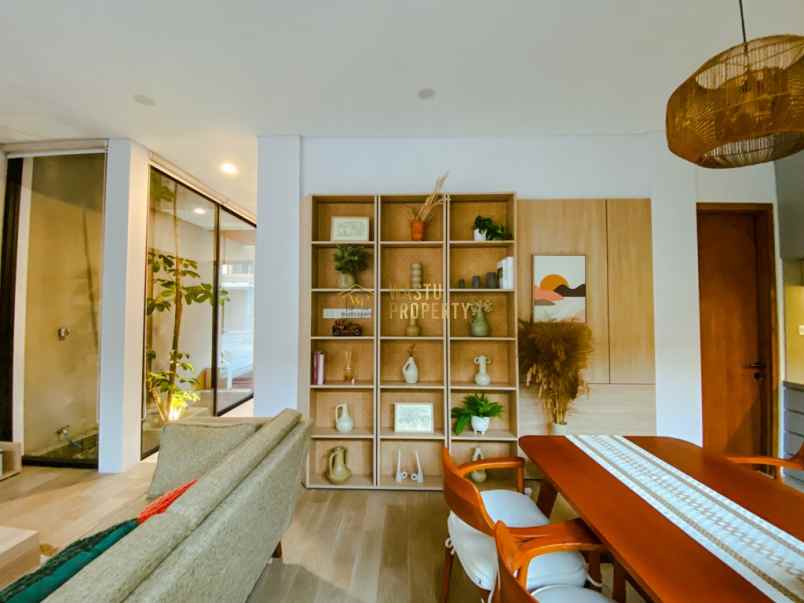 dijual rumah maguwoharjo kec depok kab