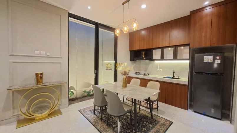 dijual rumah maguwoharjo kec depok kab