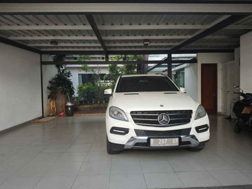 dijual rumah manggarai