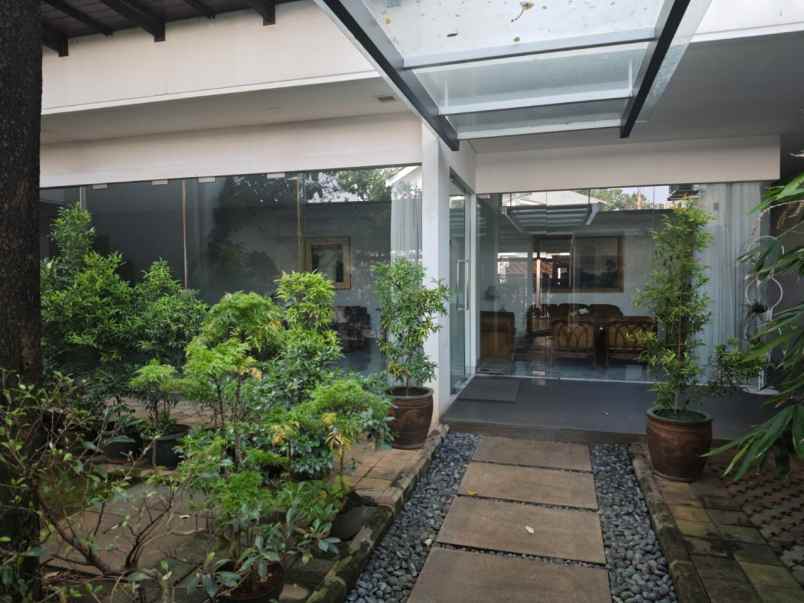 dijual rumah manggarai