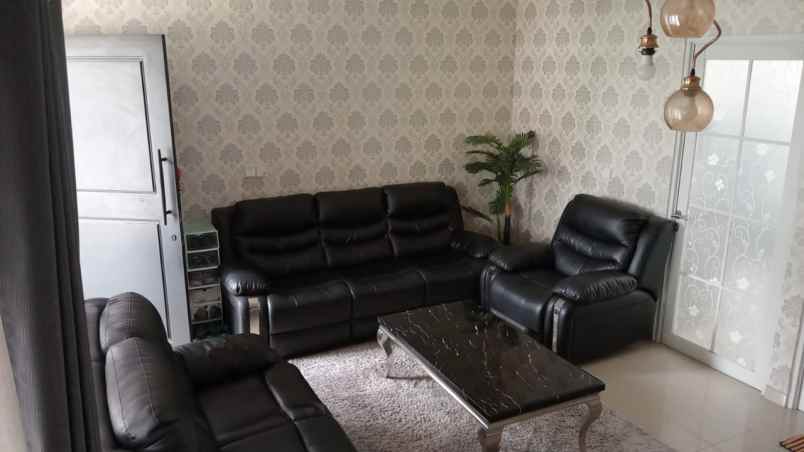 dijual rumah mansion nine