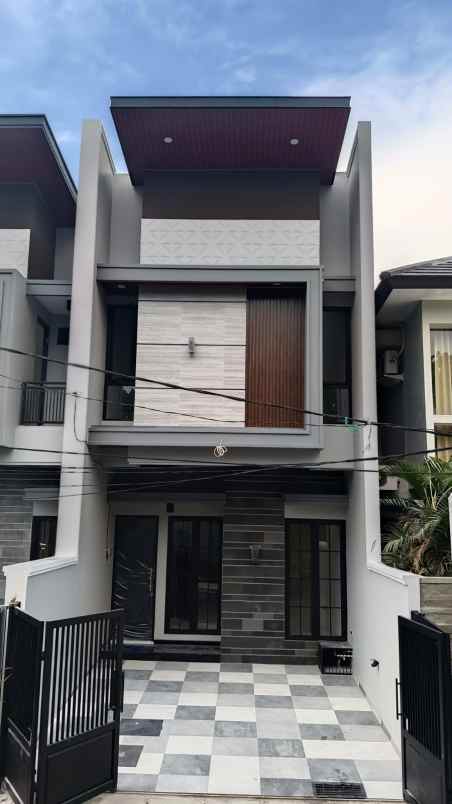 dijual rumah manyar jaya