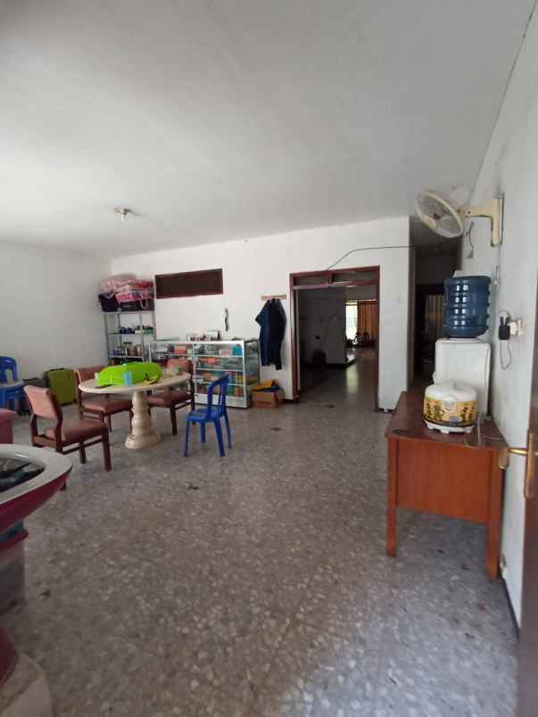 dijual rumah manyar rejo