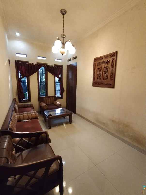 dijual rumah margawangi buahbatu kota