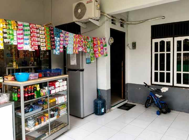 dijual rumah medokan