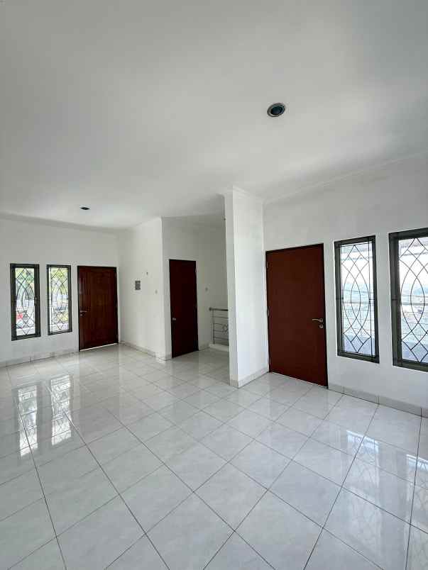 dijual rumah melatiwangi cilengkrang