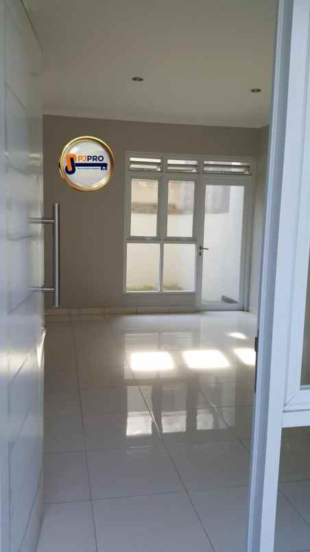 dijual rumah metland menteng