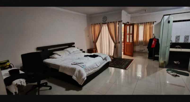 dijual rumah mewah mainroad di ciwaruga bandung barat
