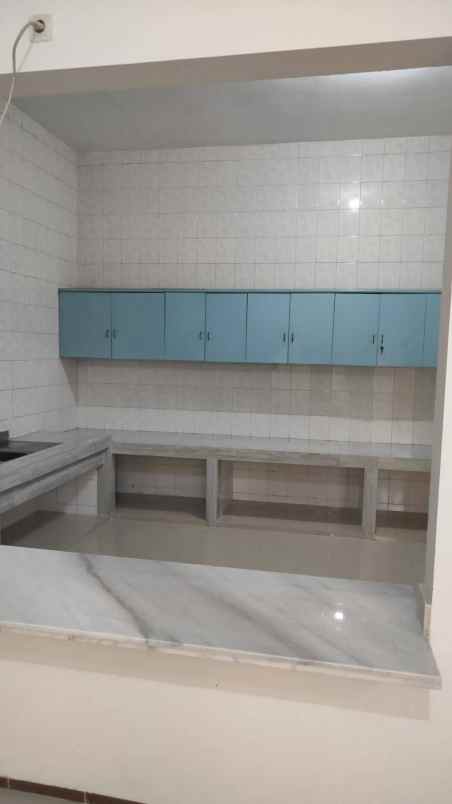 dijual rumah ngagel jaya tengah