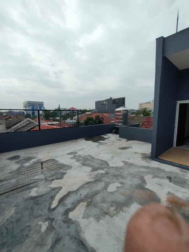 dijual rumah ngagel jaya tengah