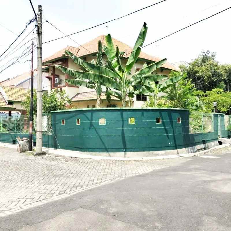 dijual rumah nginden intan timur