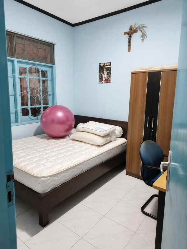 dijual rumah nirwana eksekutif