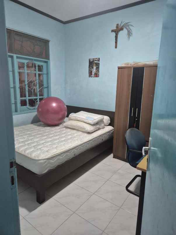 dijual rumah nirwana eksekutif