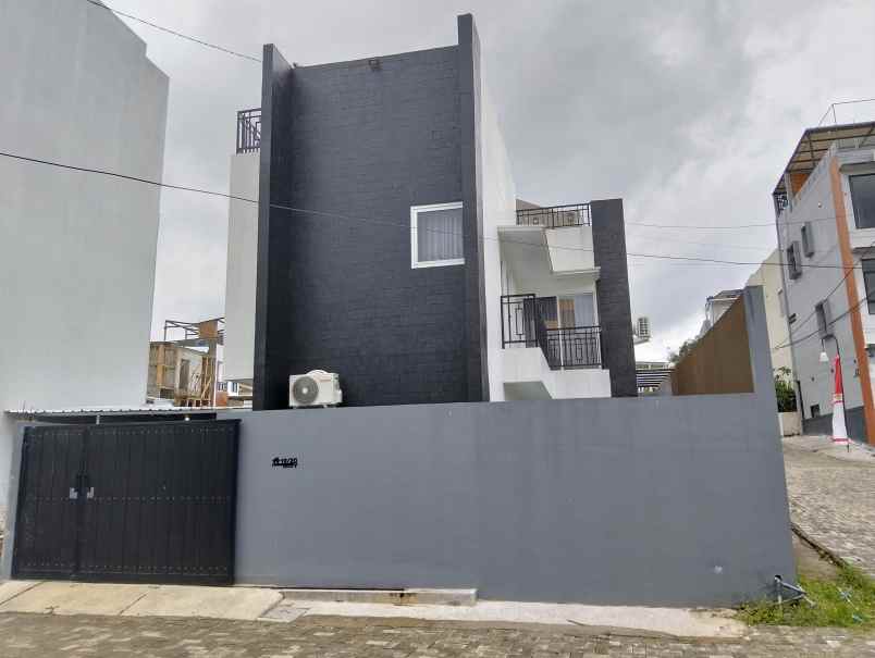 dijual rumah nuansa alam setiabudi