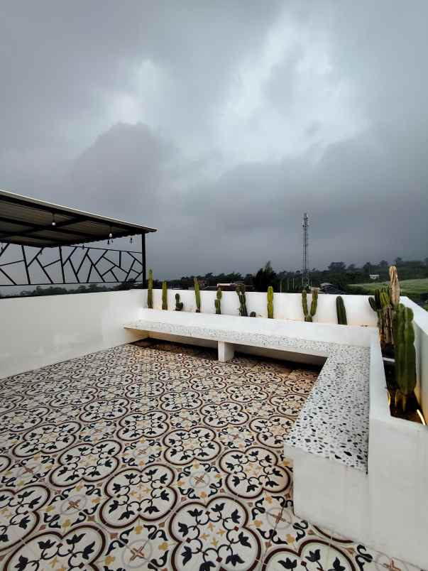 dijual rumah oro oro ombo