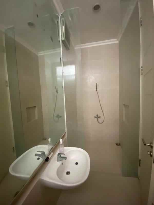 dijual rumah pakuwon city