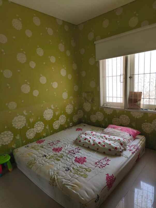 dijual rumah pakuwon city