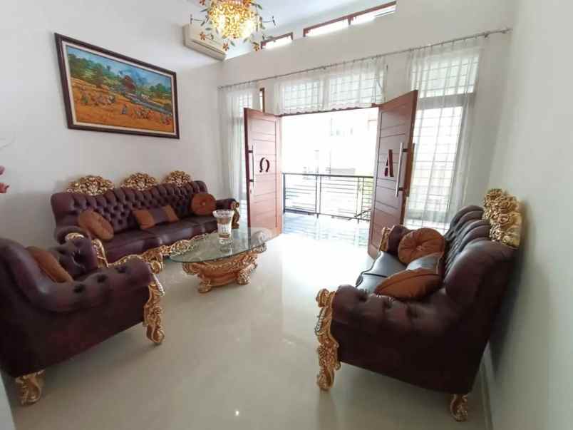 dijual rumah palmerah jakarta barat