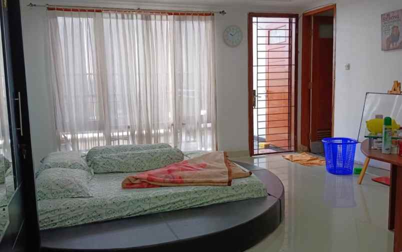 dijual rumah palmerah jakarta barat