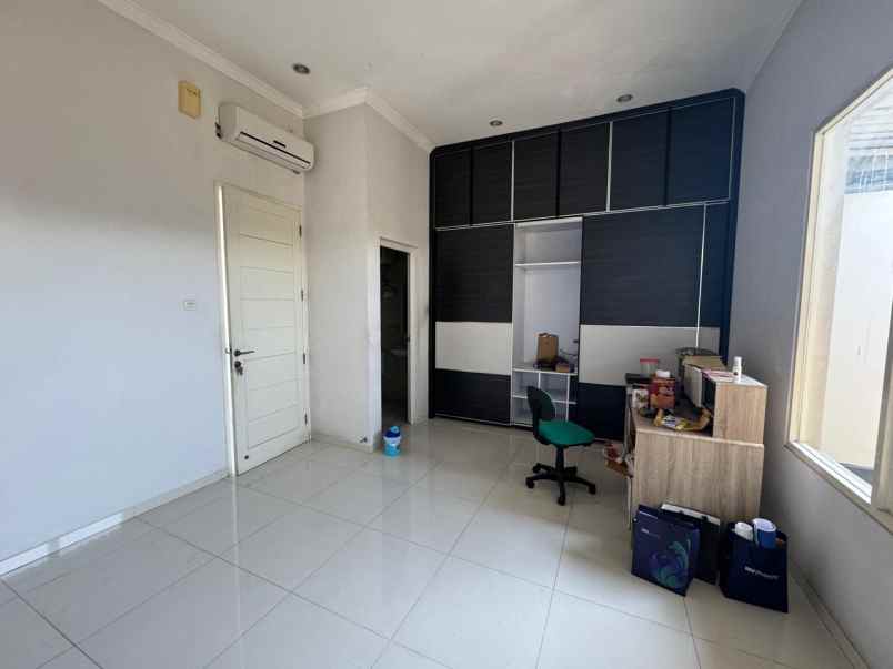 dijual rumah pantai mentari