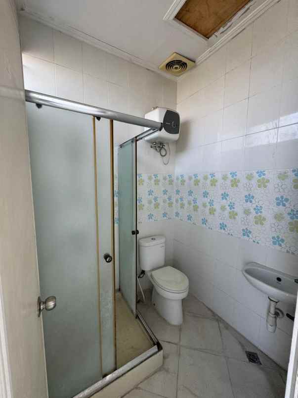 dijual rumah pantai mentari