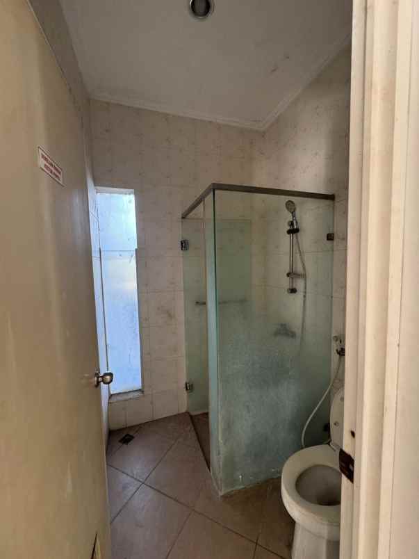 dijual rumah pantai mentari