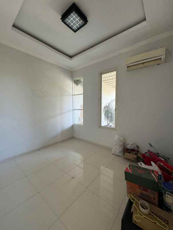 dijual rumah pantai mentari