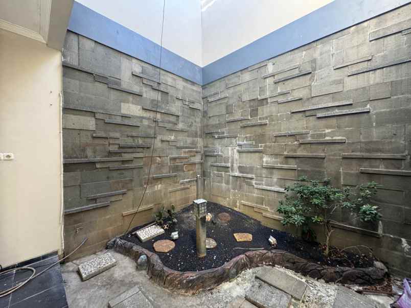 dijual rumah pantai mentari