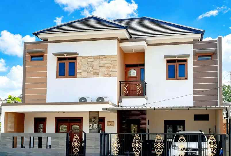 dijual rumah pasar rebo
