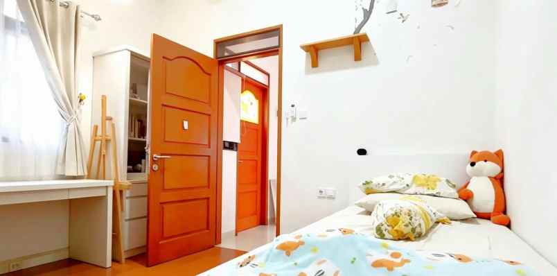 dijual rumah pasar rebo