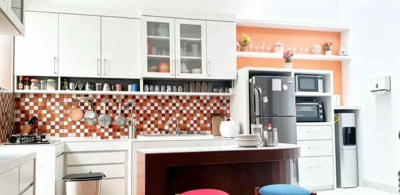 dijual rumah pasar rebo