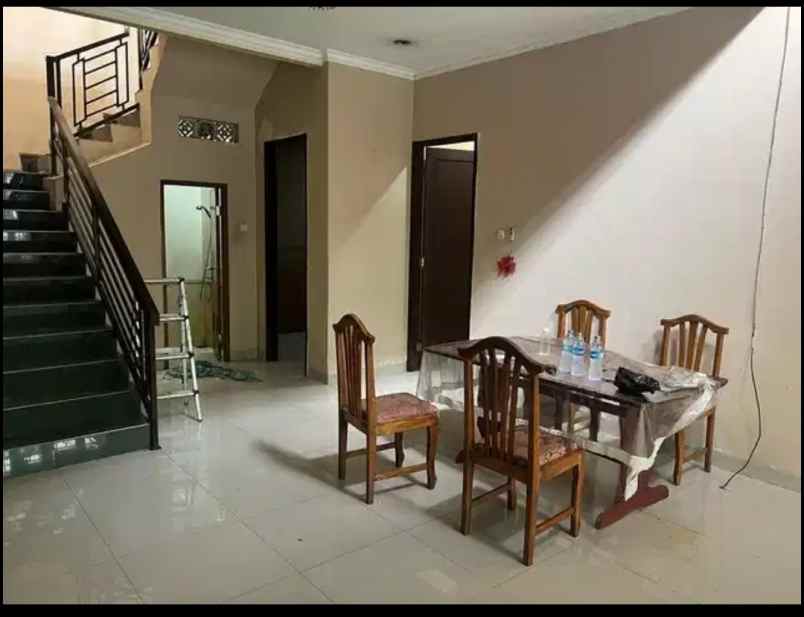 dijual rumah pekayon