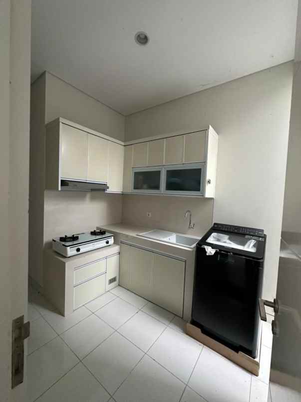 dijual rumah pelican hill citraland