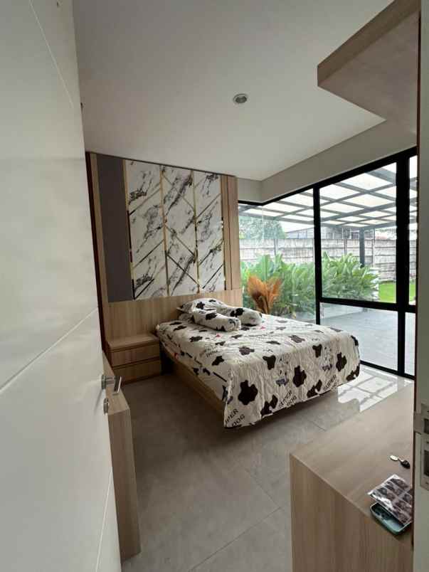dijual rumah pelican hill citraland