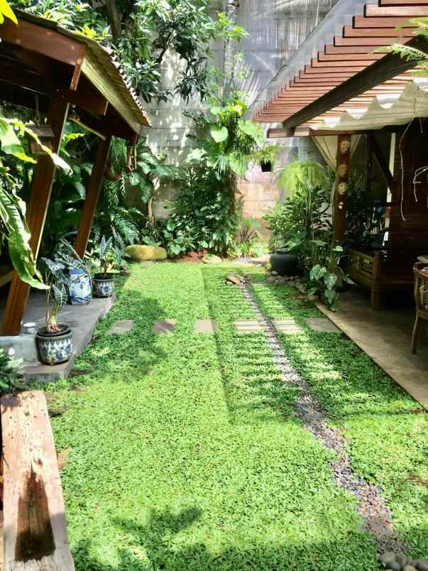 dijual rumah permata hijau grogol utara