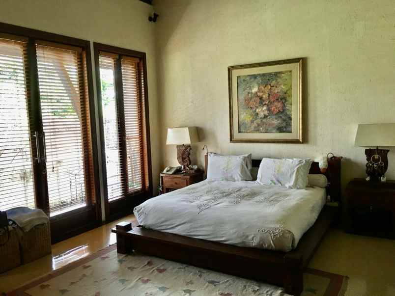 dijual rumah permata hijau grogol utara