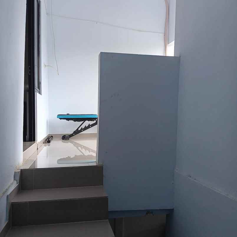 dijual rumah perum bukit rivaria