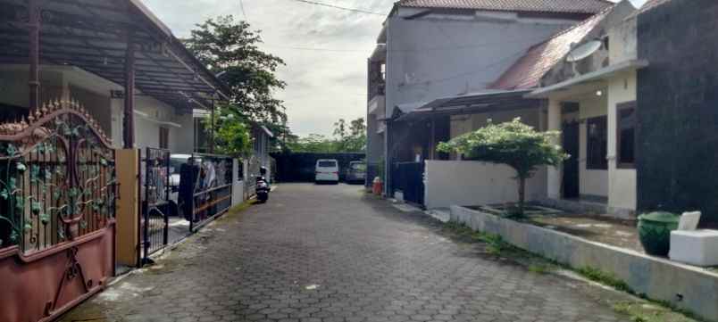 dijual rumah perum citra graha drono