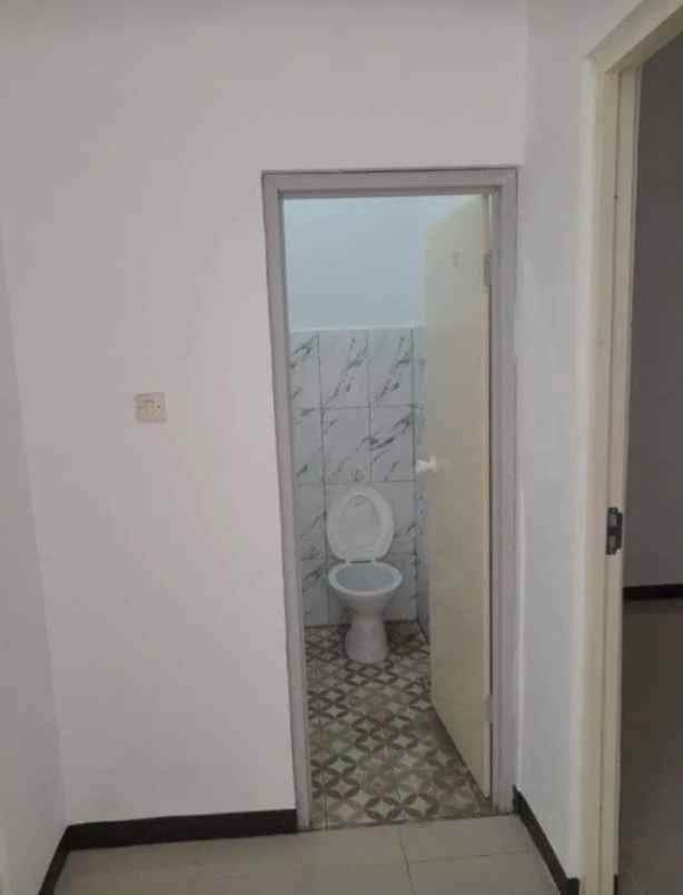 dijual rumah perum citra surya mas