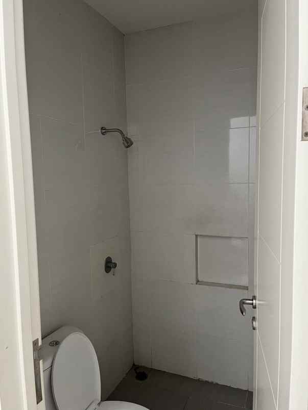 dijual rumah perumahan grand harvest