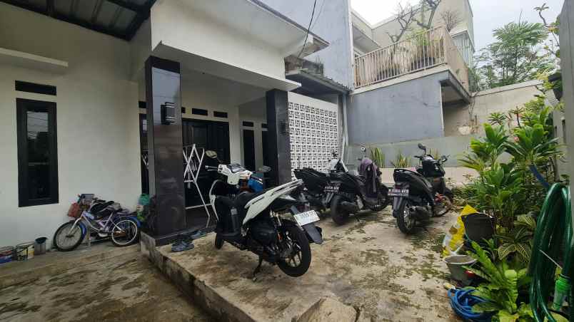 dijual rumah perumahan lembah pinus