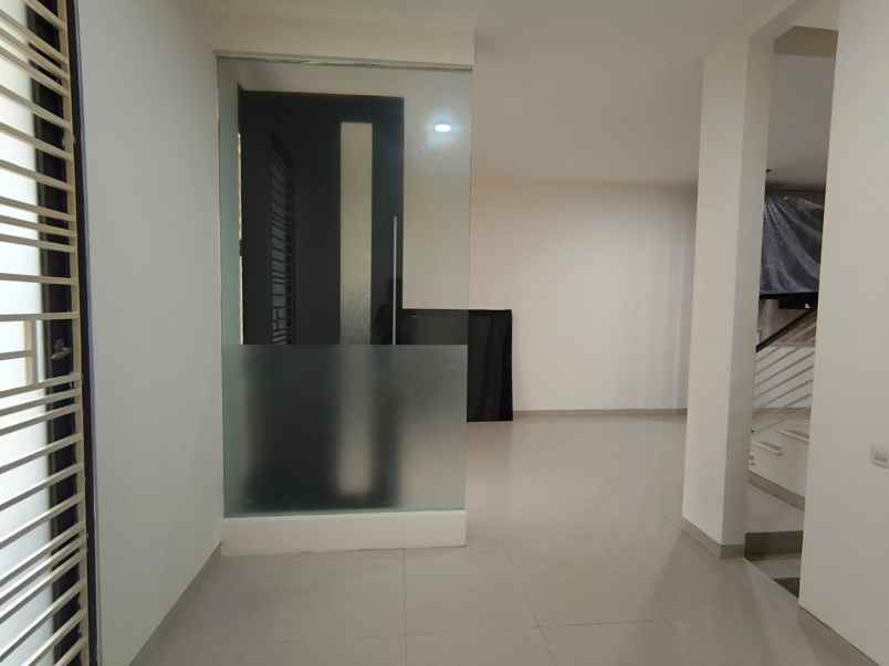 dijual rumah perumahan pantai mentari