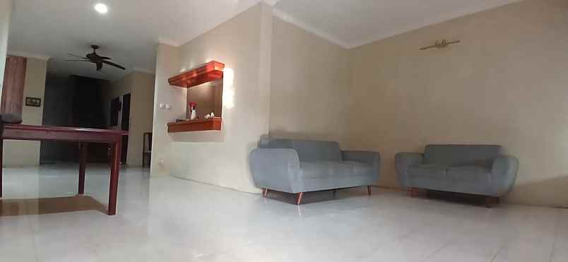 dijual rumah petogogan