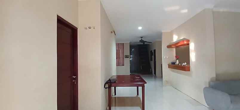 dijual rumah petogogan