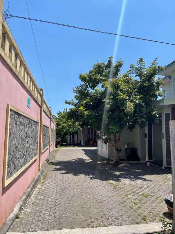 dijual rumah plus kantor dekat jogja bay