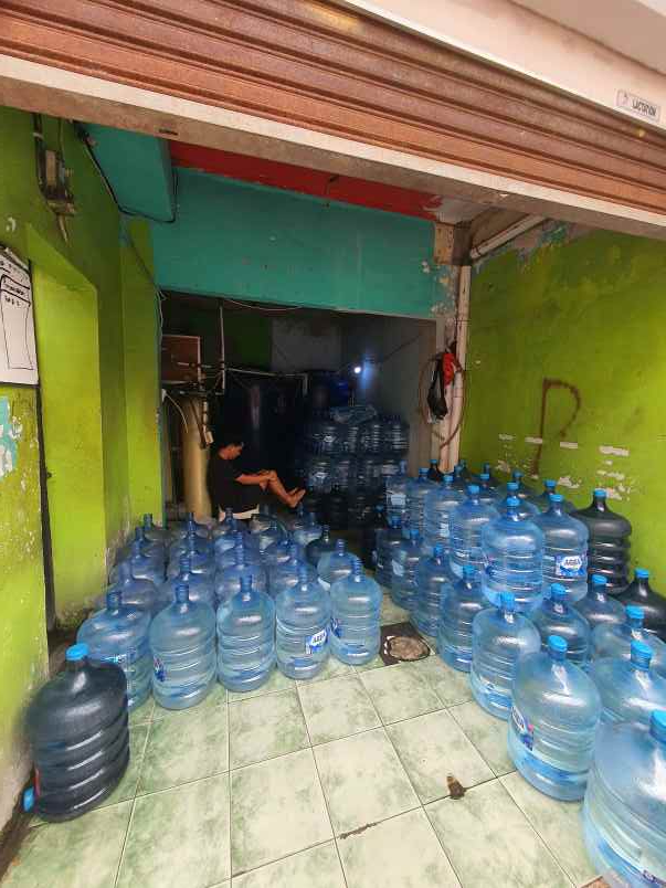 dijual rumah pondok aren