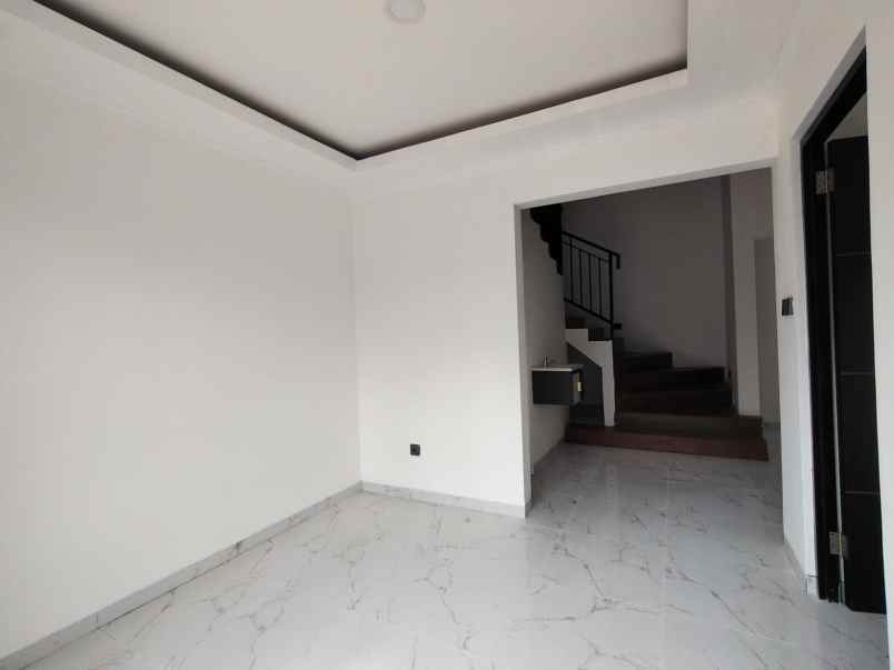 dijual rumah pondok cabe tangsel