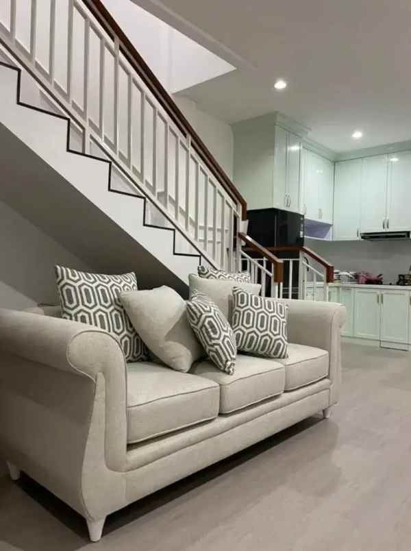 dijual rumah pondok gede