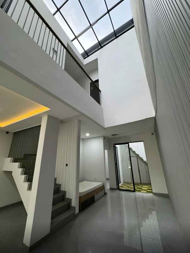 dijual rumah pondok indah kebayoran