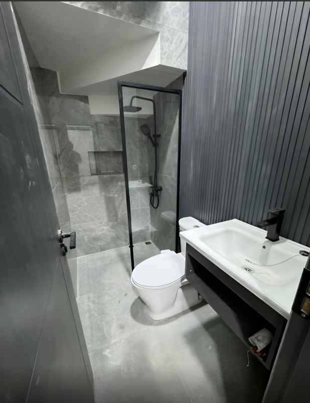 dijual rumah pondok indah kebayoran